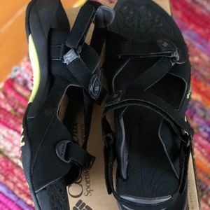 COLUMBIA sun wrap sandal/NEW in box/11